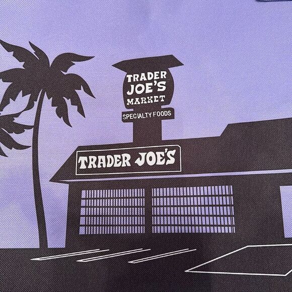 Trader Joe’s Insulated Grocery Bag Limited Edition 8 Gallon Purple - Picture 11 of 12